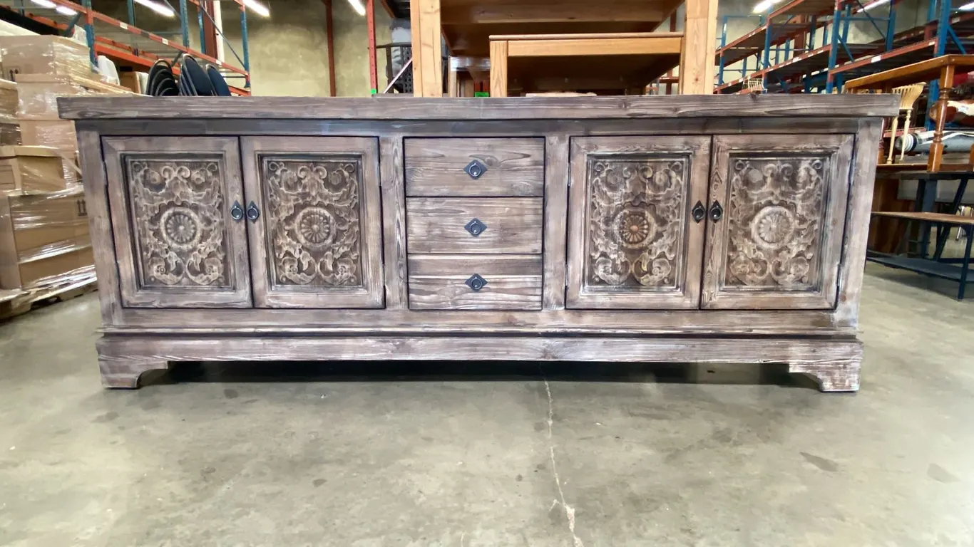 LARGE MEXICAN PINE CARVED FRONT 4 DOOR/3 DRAWER SIDEBOARD - 106" ACROSS