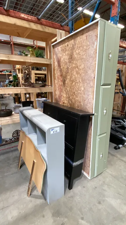 GROUP OF 3 SINGLE SIZE WOODEN HEADBOARDS