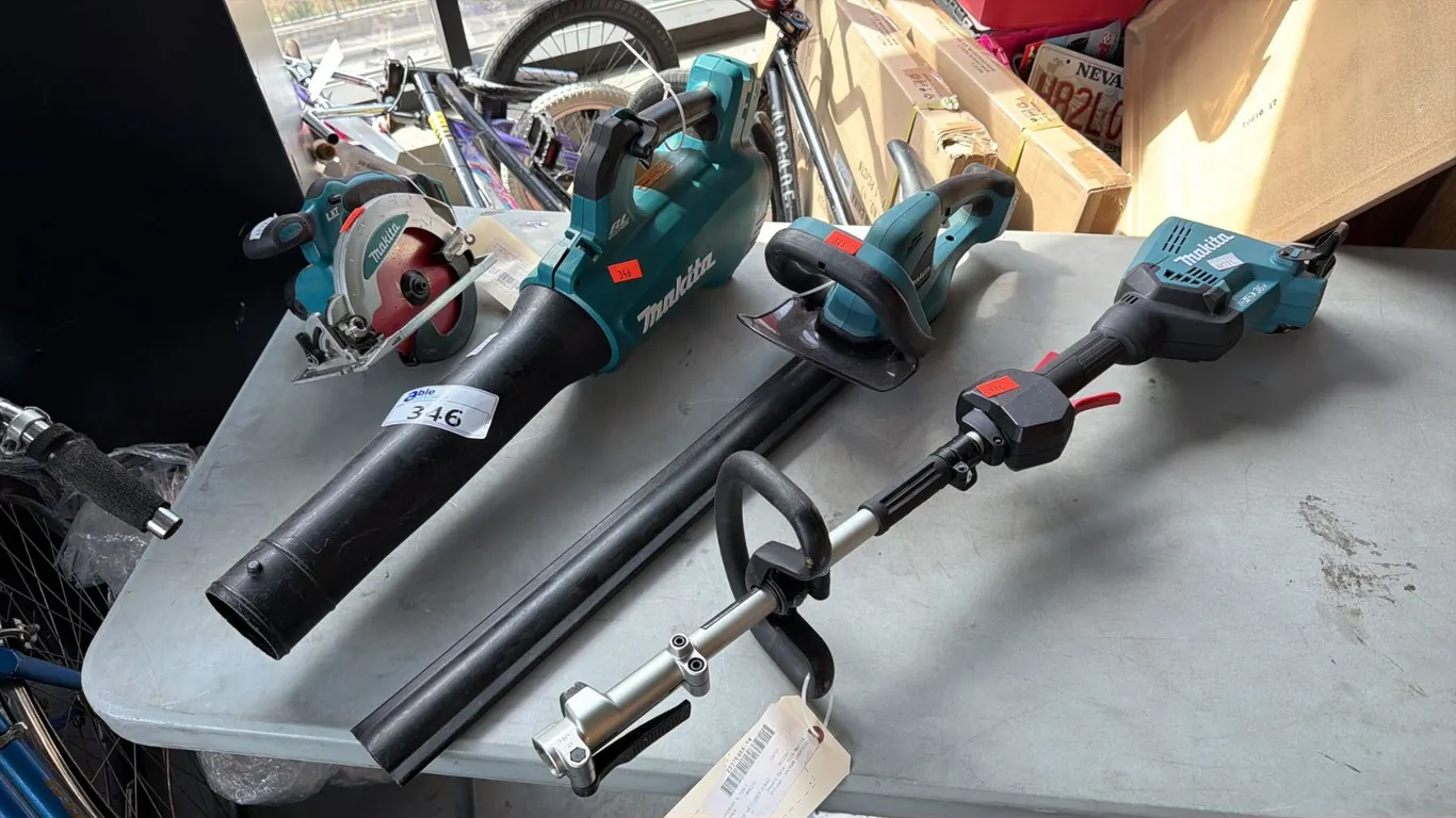MAKITA 36V STRING TRIMMER POWER HEAD 18V LEAF BLOWER 18V HEDGE TRIMMER 6-1/2" BRUSHLESS CIRCULAR SAW