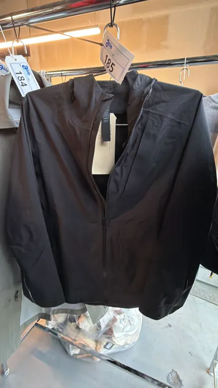 SEAM-SEALED LIGHTWEIGHT WINDPROOF BREATHABLE OUTDOOR COMMUTING TECHNICAL OUTERWEAR SHELL MEN'S SIZE