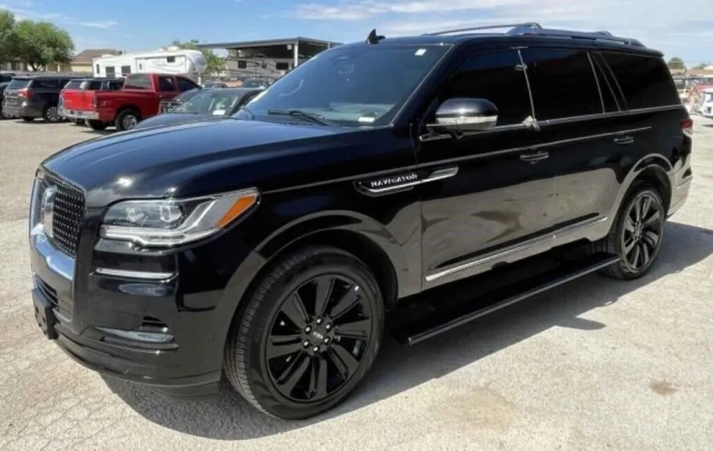 (TX) 2023 Lincoln Navigator Reserve