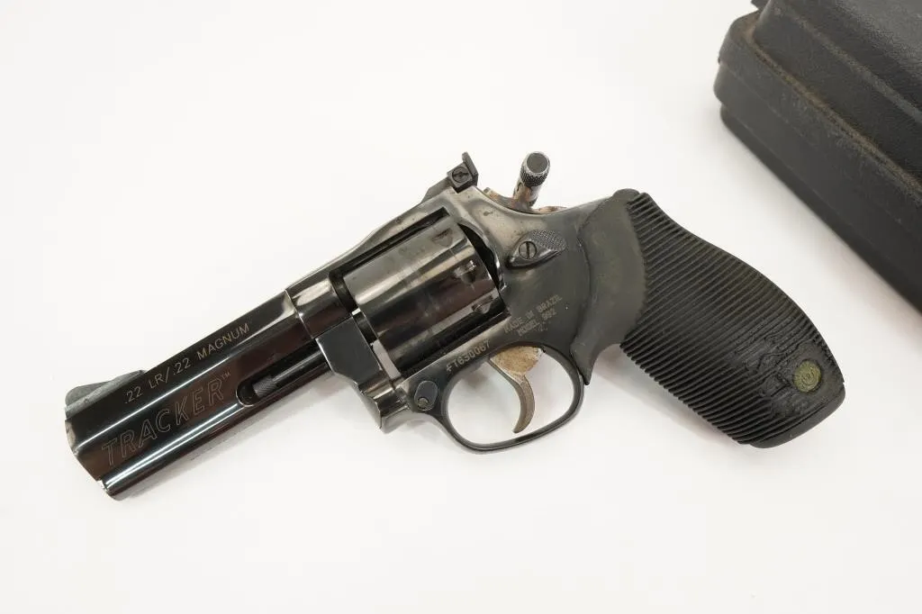 TAURUS TRACKER .22 MAG