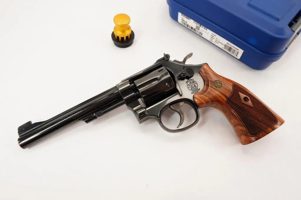 Smith & Wesson 48-7 .22 CTG
