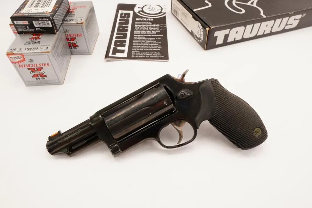 Taurus The Judge 413 45/410