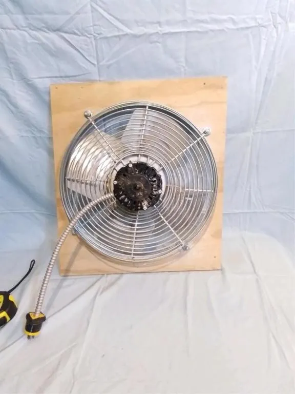 Exhaust fan 20" x 23- 3/4. 120 volt