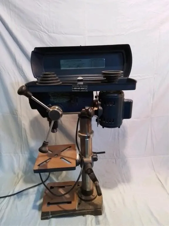 Tabletop drill press