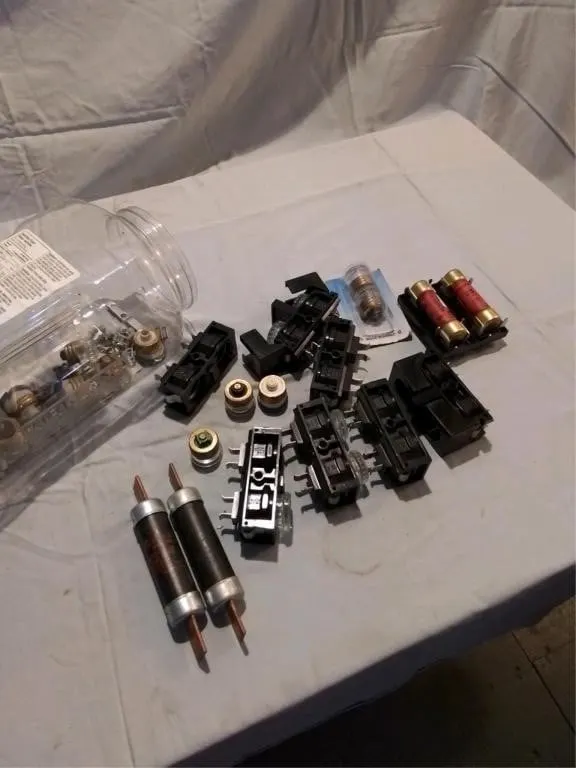 Old fuse panel parts and fuses