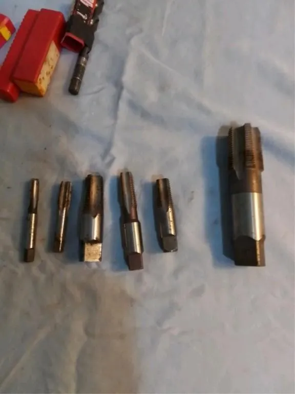 6 NPT pipe taps, 3/4, 3/8, 1/4, 1/8, 1/16
