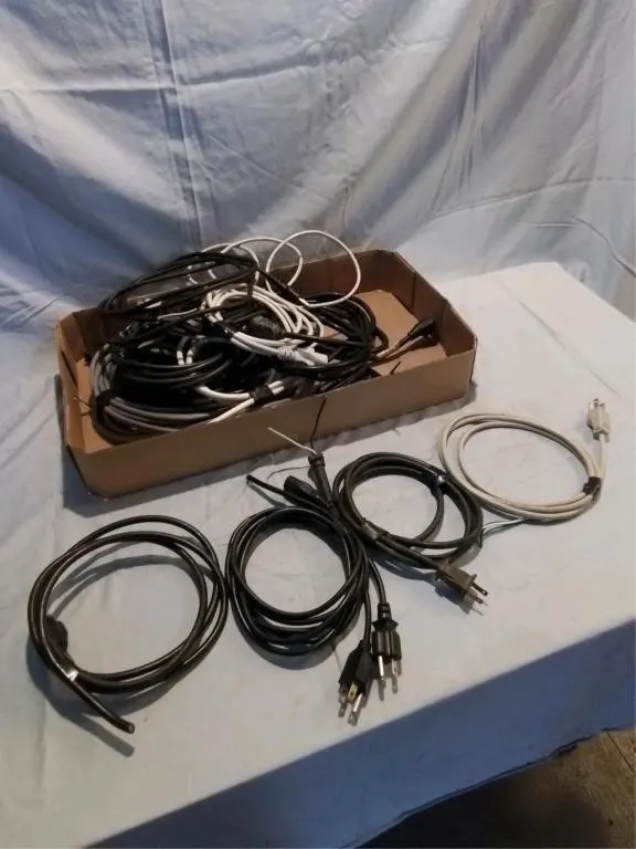 17 assorted appliance cord ends