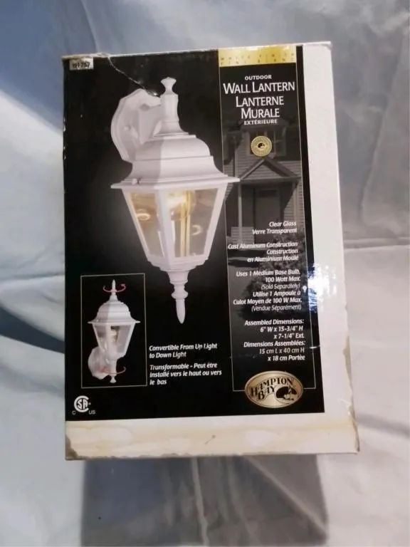 Light fixture never used