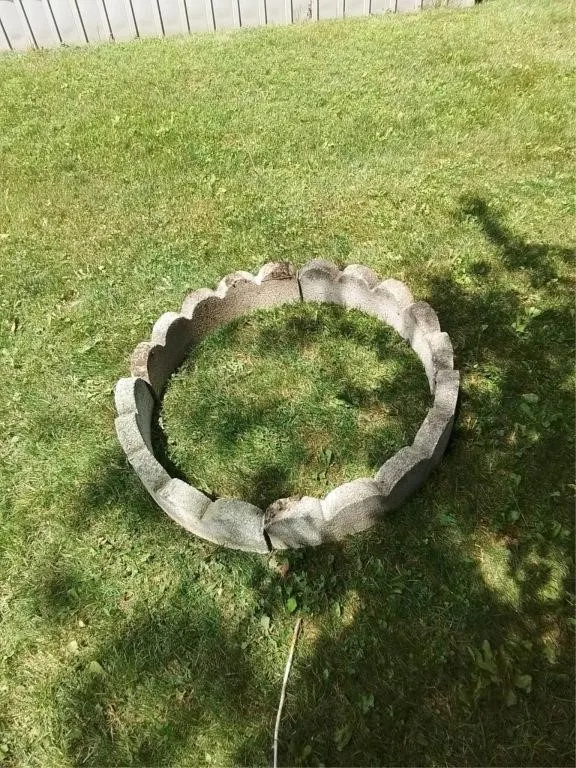 28 landscape stones , 4 stones make a 36 " circle