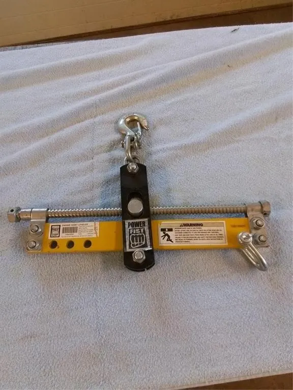 Engine hoist leveler. 1500 lb capacity
