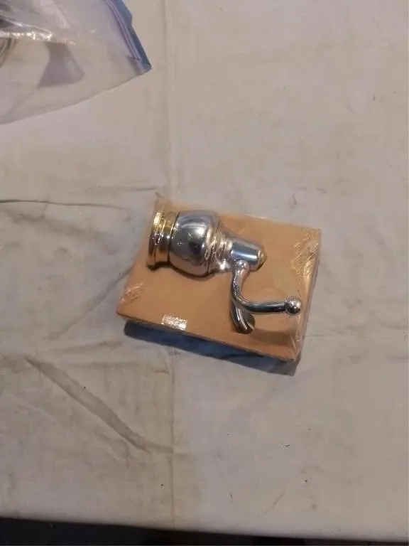 Bathroom fixture