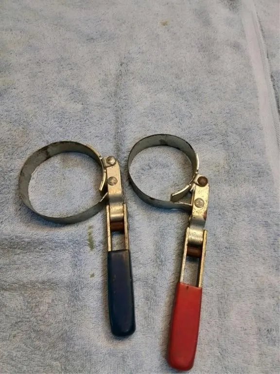 2 oil filter wrenches