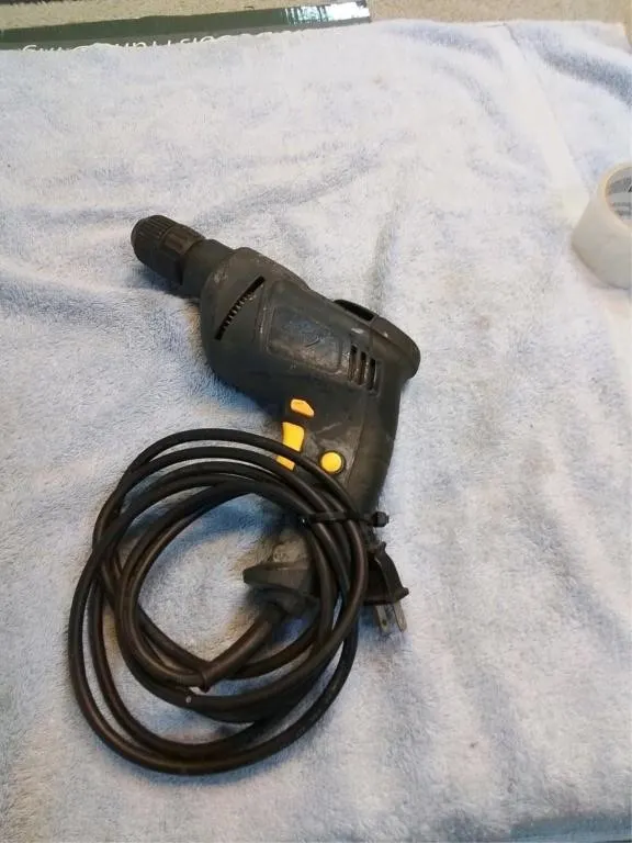 3/8" variable speed drill,