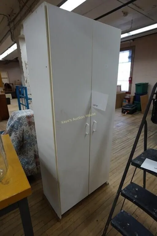 2-door cabinet