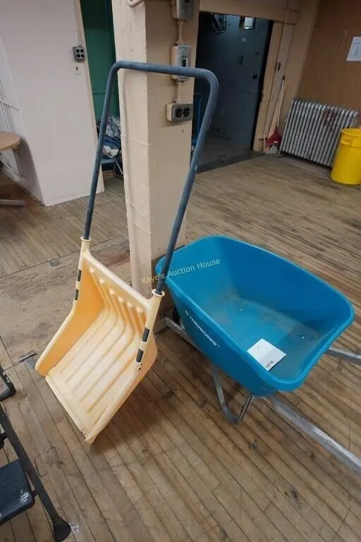 Yard Works wheel barrel