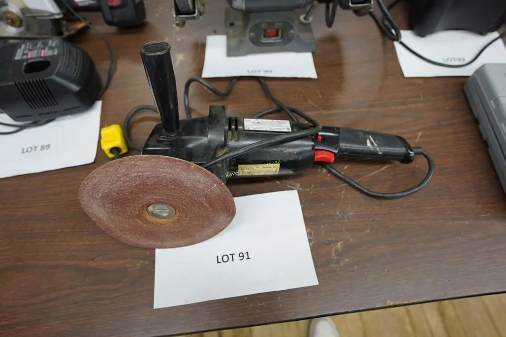 Wen 7” 2-speed sander