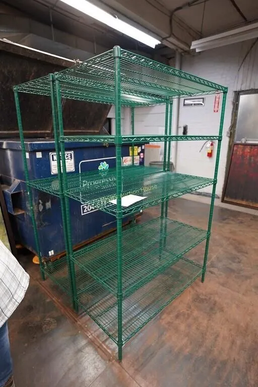 2-metal green shelves
