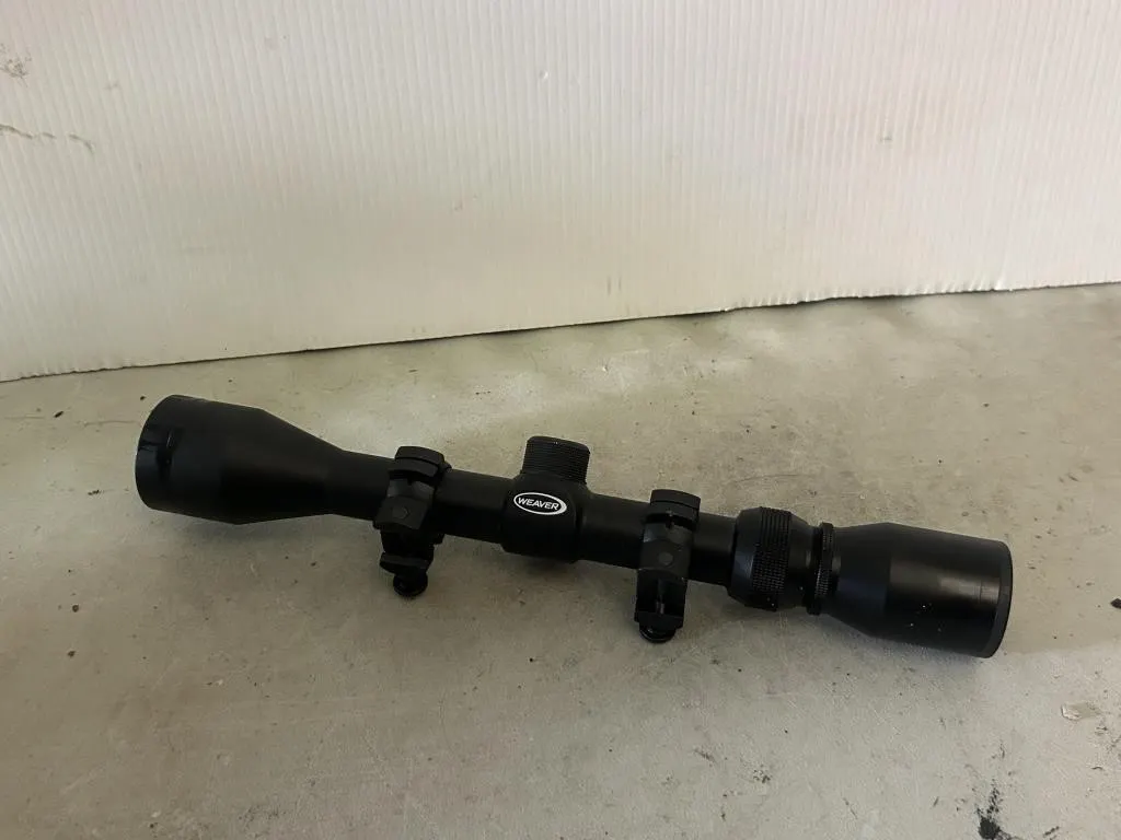 Weaver Rifle Scope