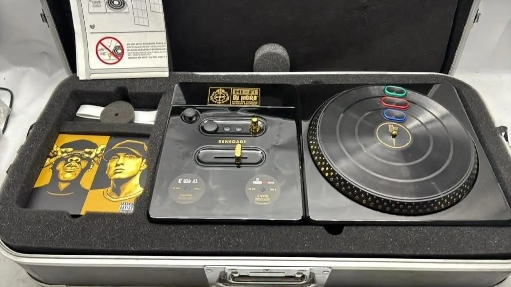 DJ Hero Hi-Fi Renegade Video Game system & case