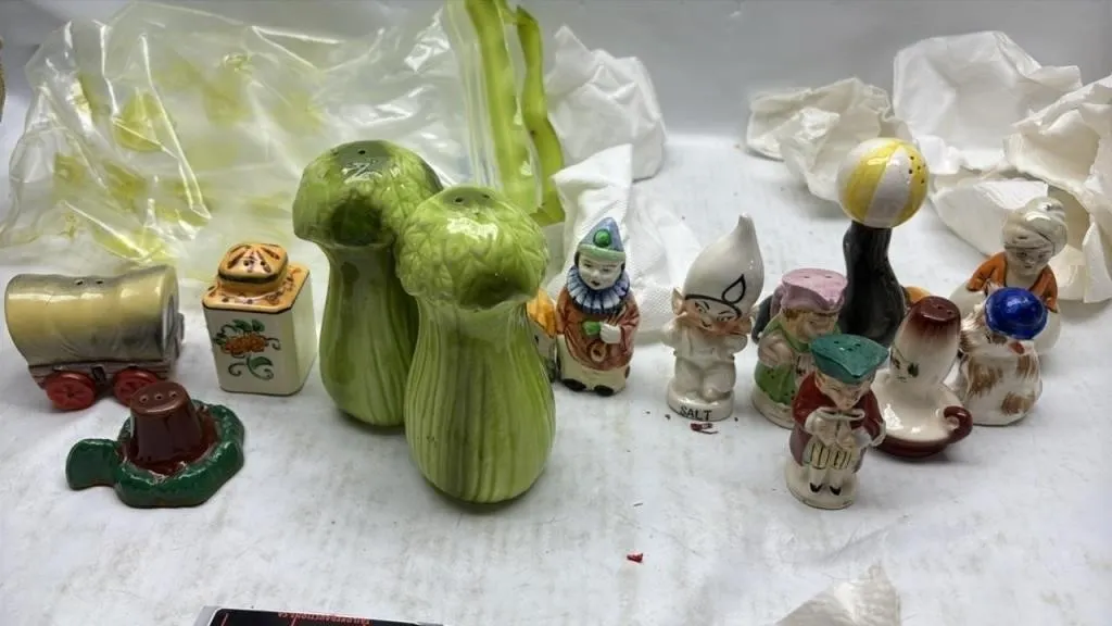 Vintage salt & pepper shaker lot various