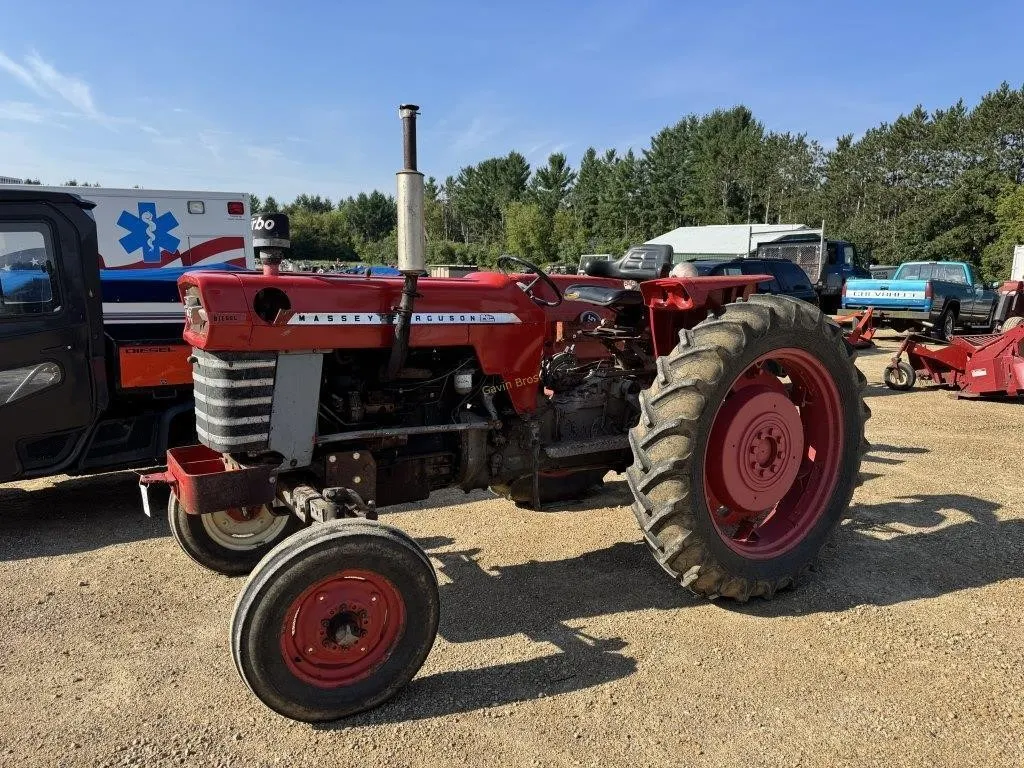 Massey Ferguson 165 Tractor