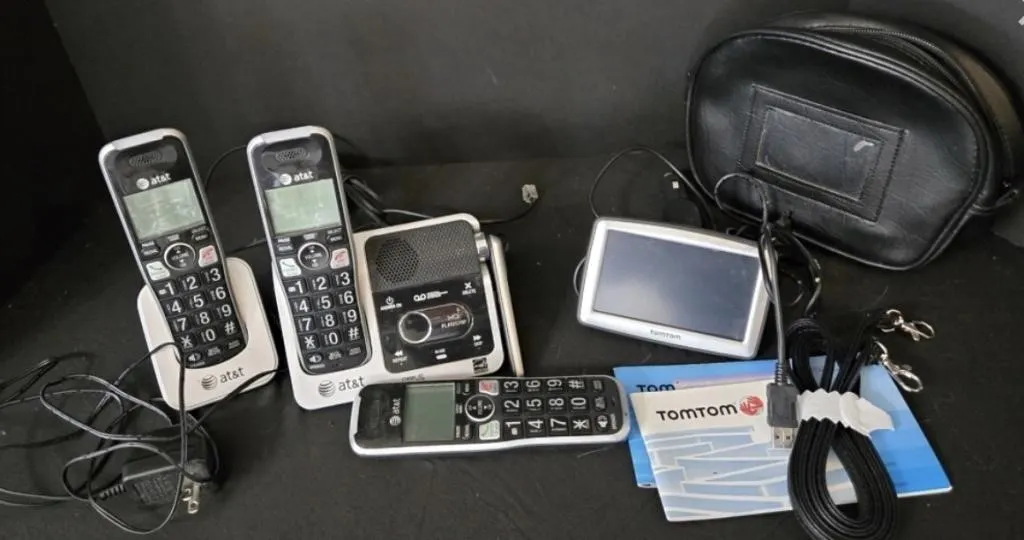 AT&T Phone System & TomTom w/Case