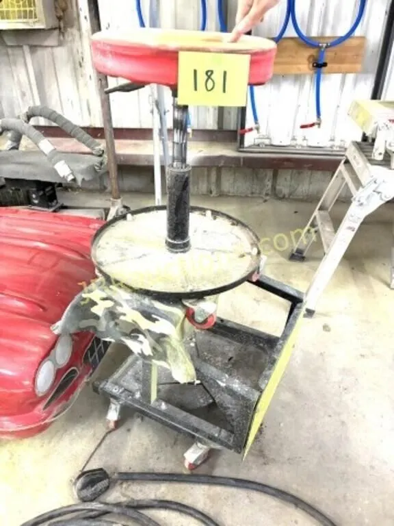 MECHANIC STOOLS
