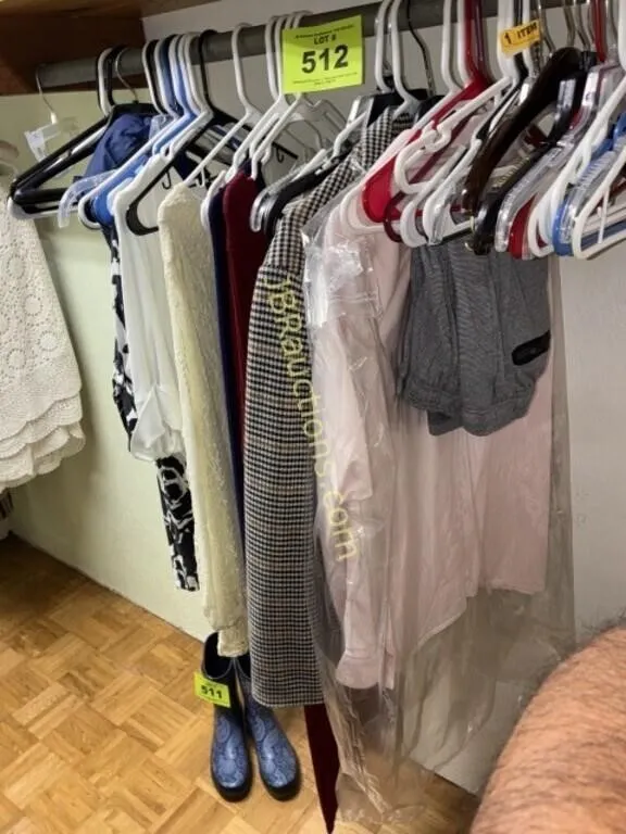 WOMENS CLOTHING