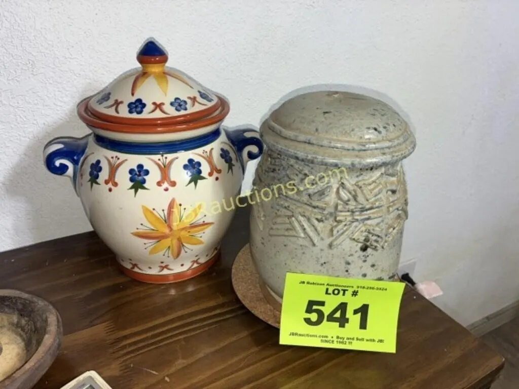 COOKIE JARS, 1 HANDMADE POTTERY W BROEKN LID