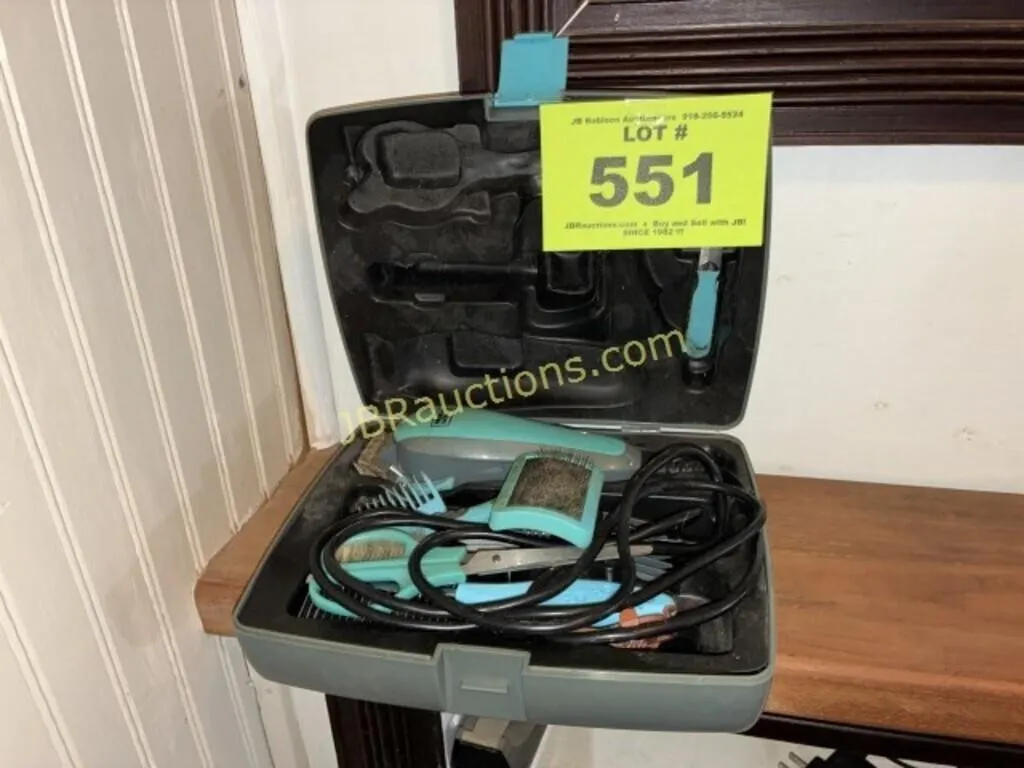 ANIMAL GROOMING KIT