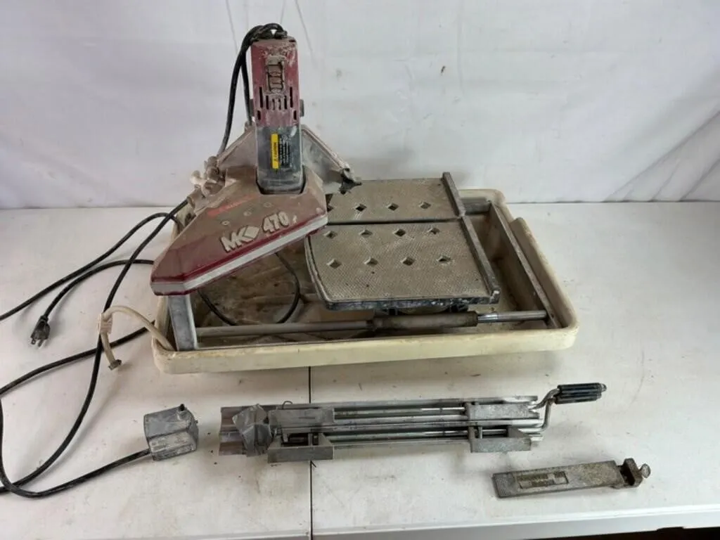 MK 170 Wet Tile Saw w/ Water Tray