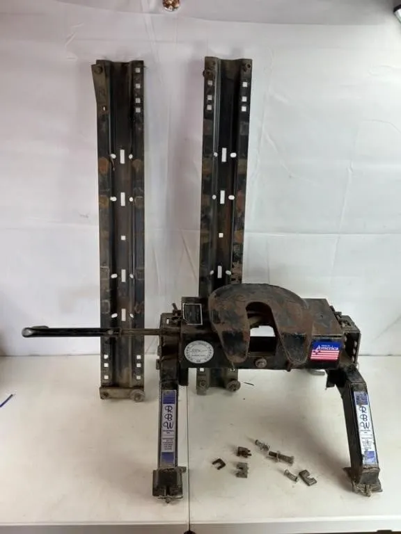 RBW Lil Rock'r 15K 5th Wheel Hitch
