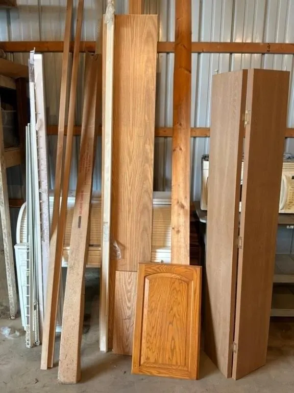 Mixed Lot of Wood Doors, Trim & Blinds