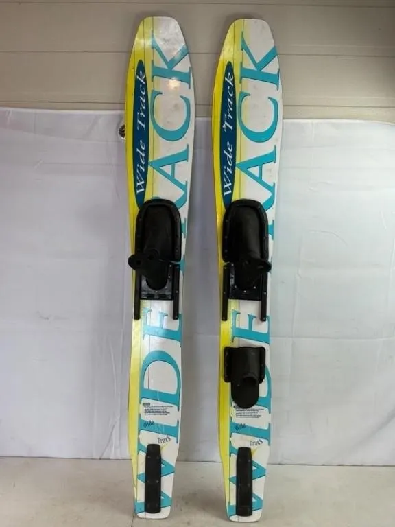 Wide Track Water Skis with Bindings