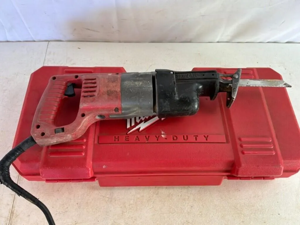 Milwaukee Sawzall Reciprocating Saw w/ Case