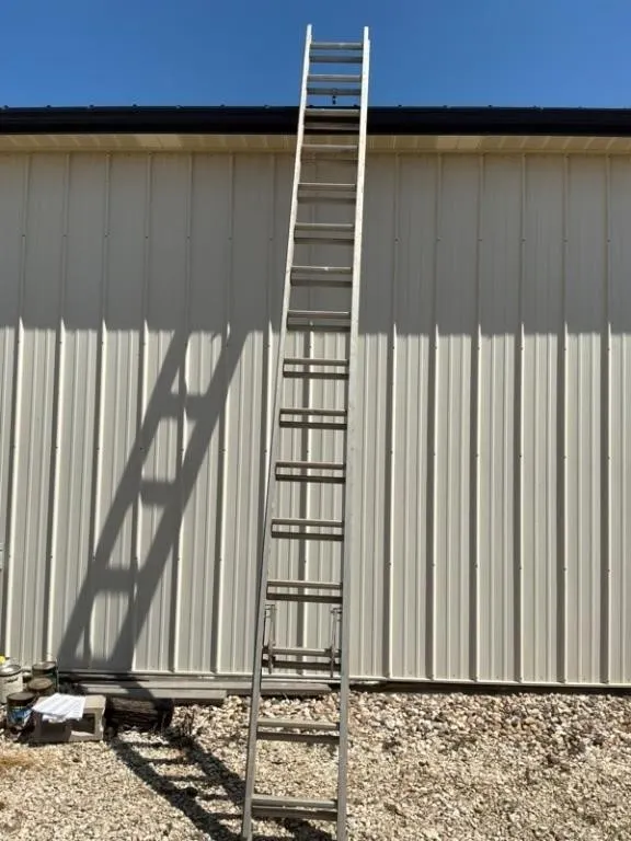Aluminum Extension Ladder - 29ft Working Length
