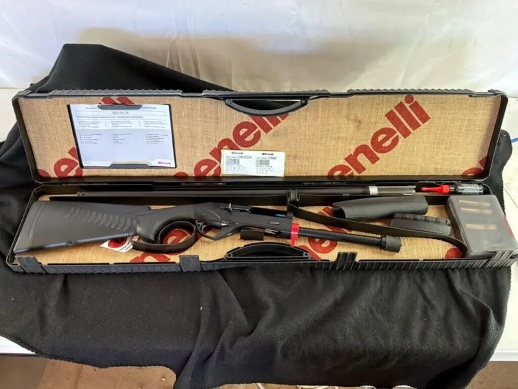 Benelli SBE3 28ga Shotgun w/ Case