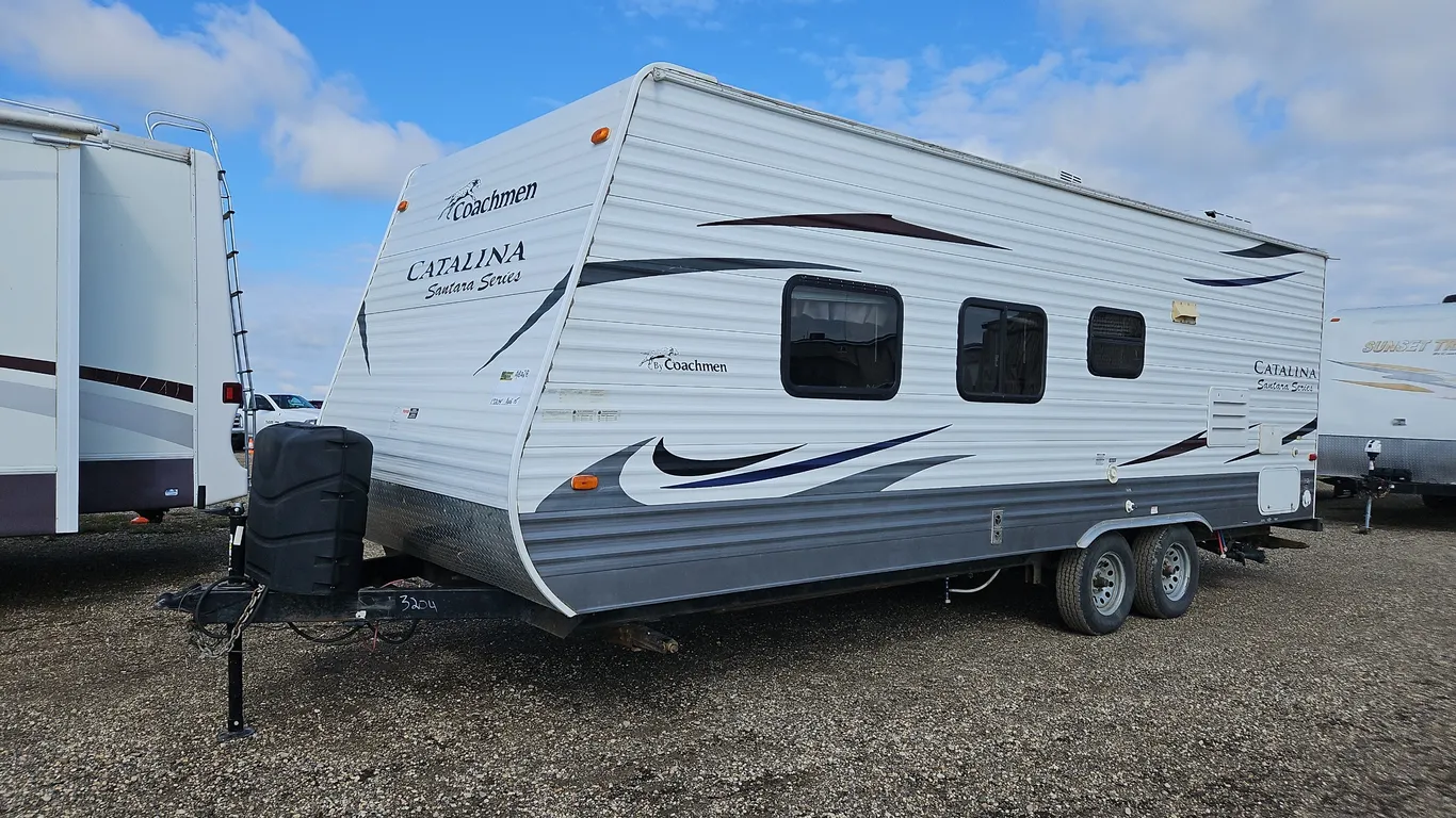 2012 Coachmen Catalina 221FB T/S BP