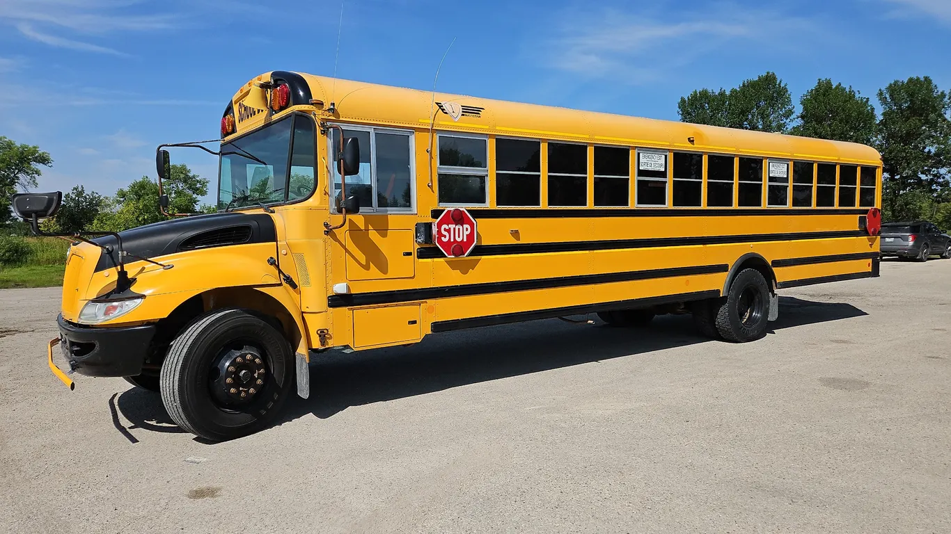 2014 IC Bus CE Series S/A 52 Passenger Bus