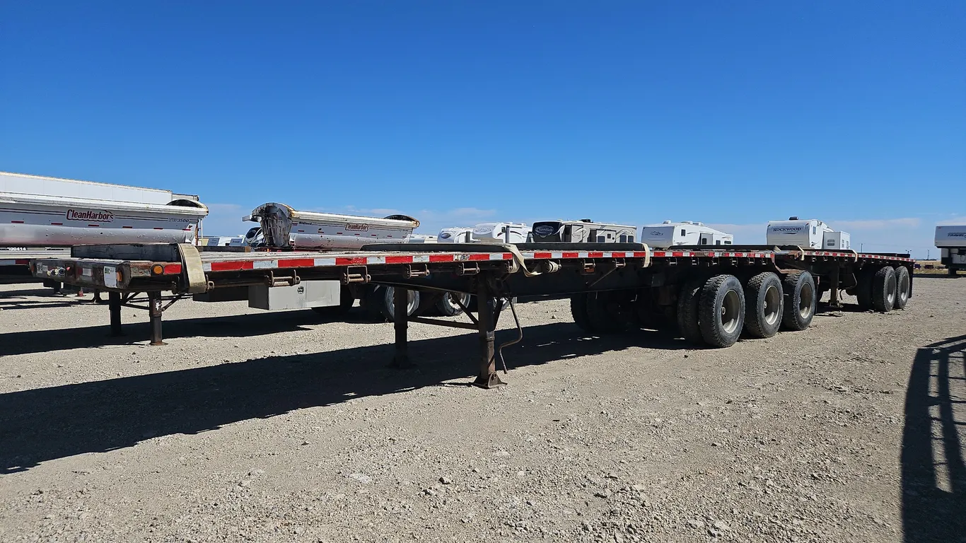 2003 Doepker Super B 32ft Lead, 28ft Pup Hiboy