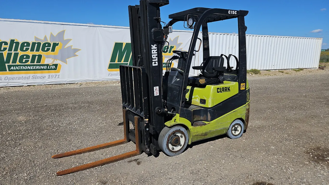 Clark C15CL Forklift
