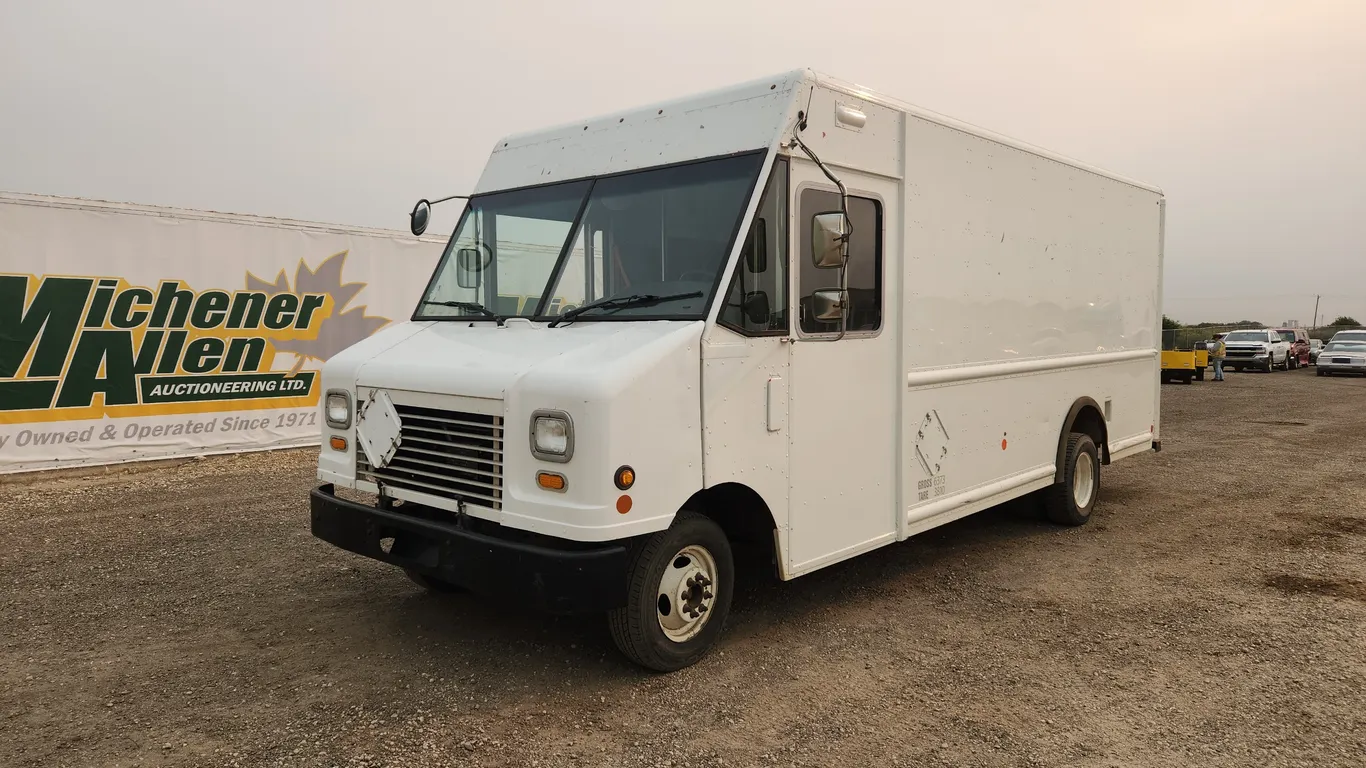2011 Ford E-Series S/A Step Van