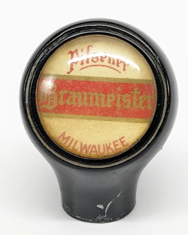 BALL TAP KNOB HANDLE PILSENER BRAUMEISTER BEER MILWAUKEE WISCONSIN (BASTIAN BROS)