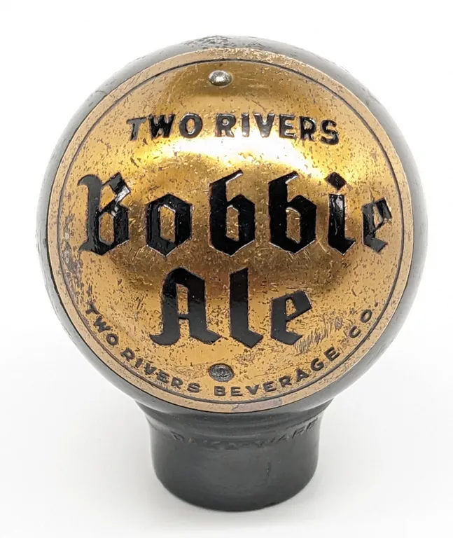 BALL TAB KNOB HANDLE BOBBIE ALE BEER TWO RIVERS WISCONSIN (DAKA-WARE)