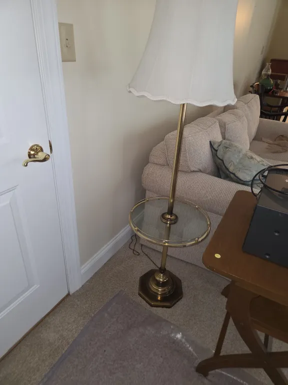 Table lamp
