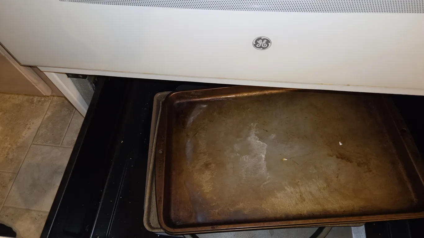 Pizza & oven pans