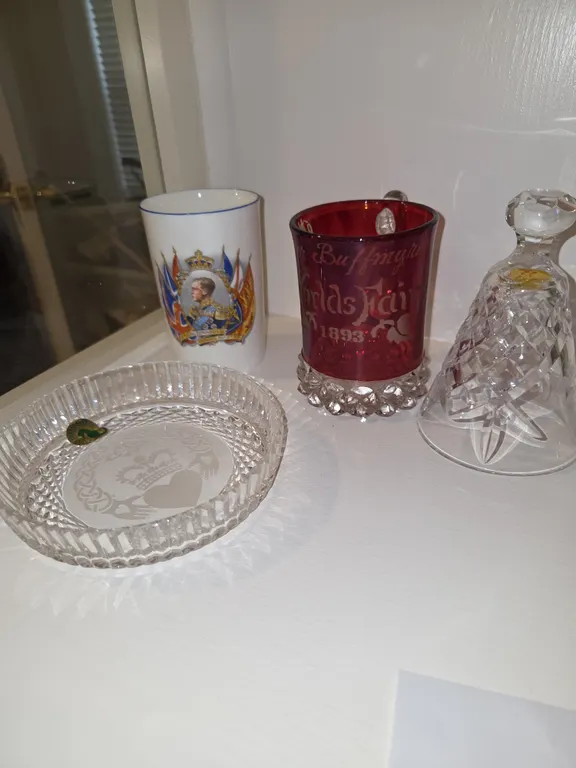 Different collector items, including belle and world's fair Glass