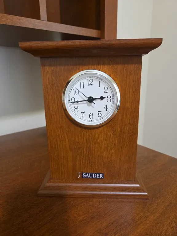 Wooden desk clock